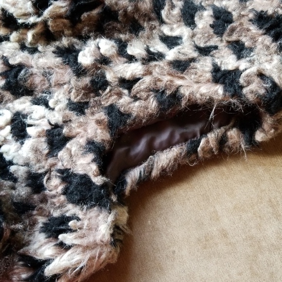 Fur vest - Picture 4 of 5